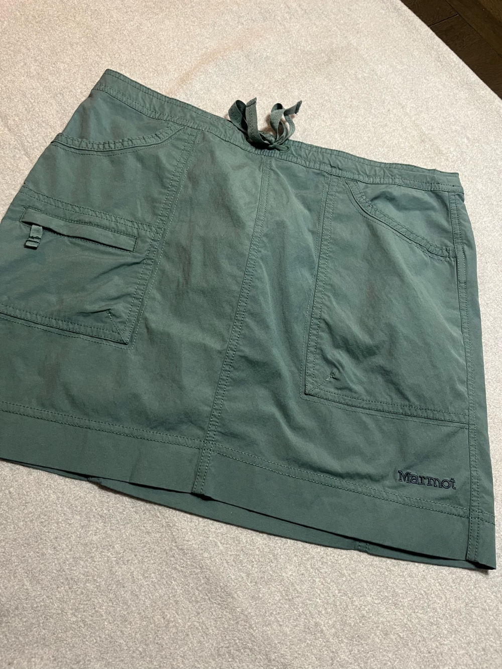Marmot Women's Forest Green Cargo, hiking Utility Skirt Skort.